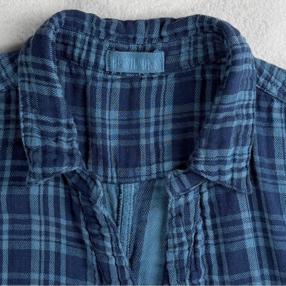 CP‎ Shades Women's Plaid Collared Button-Up Dress Shirt Blue Medium - Picture 8 of 10
